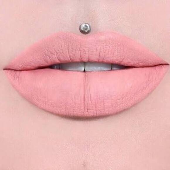 Jeffree Star Velour Liquid Lipstick - SKIN TIGHT - Picture 1 of 3